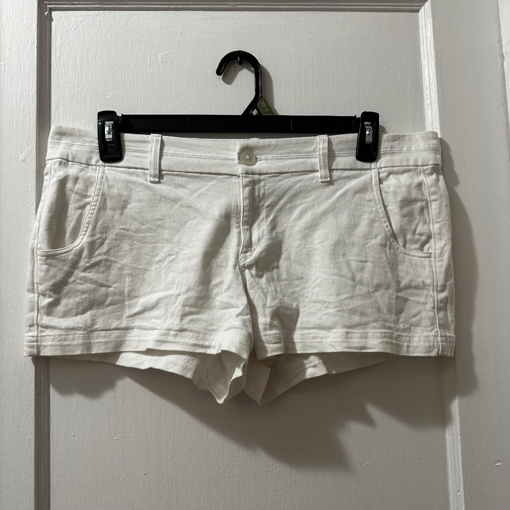 True Craft White Shorts in 11